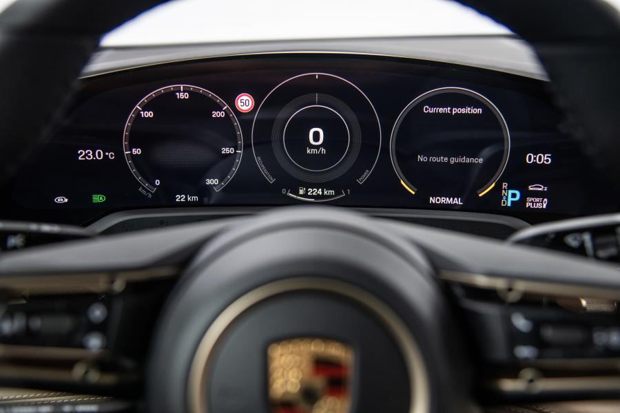  Porsche Taycan Turbo 2019 года  (WW) (фото 26 из 43)